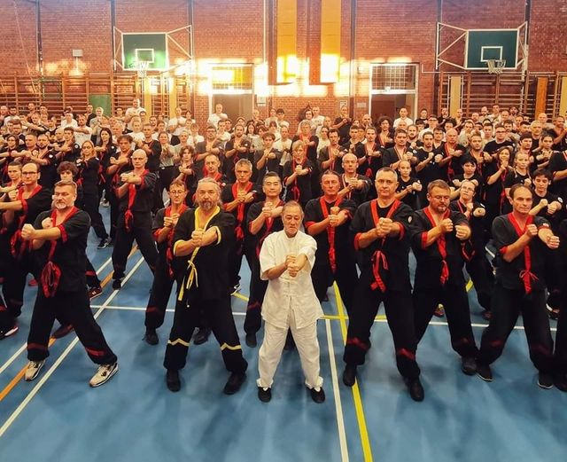 Grupa trenujacych Wing Tsun Kung Fu